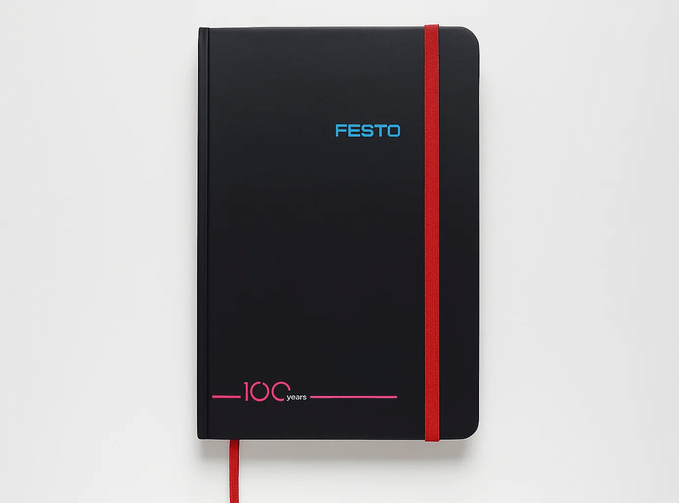 Qua-tang-Dolphin-So-tay-bia-giay-boi-cung-gay-dan (1) Qua tang Dolphin So tay bia giay boi cung gay dan 1